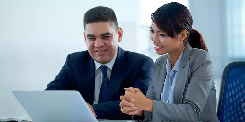 Why Partner with the Best TN Visa Consultants for Canadian Applicants for Micronesia?